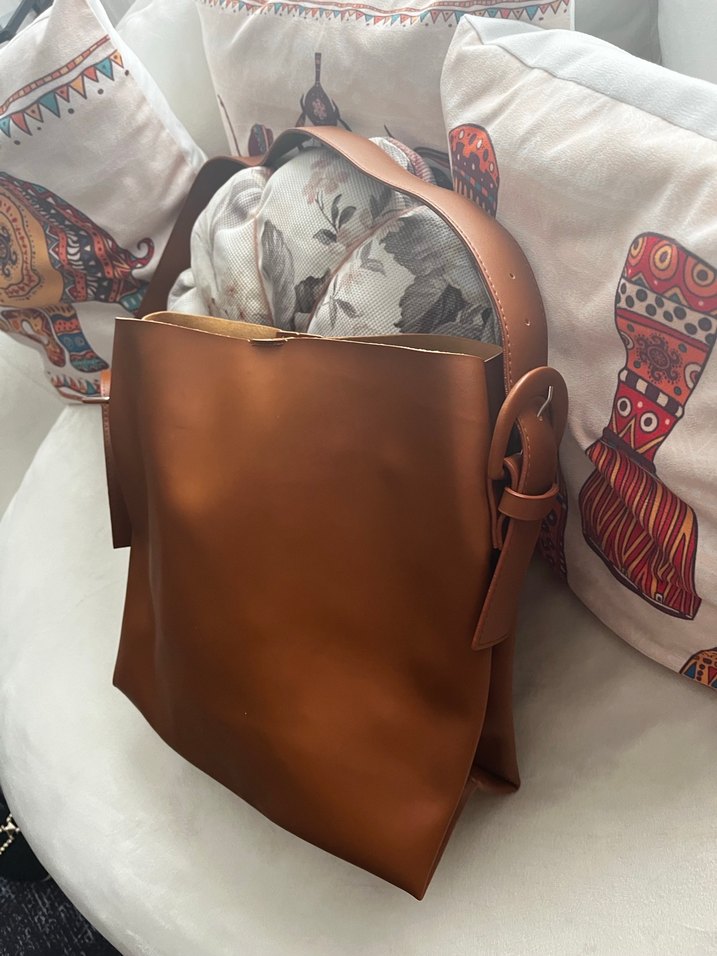 Kahverengi Deri Tokalı Kadın Çanta - Görsel 2