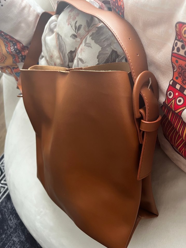 Kahverengi Deri Tokalı Kadın Çanta - Görsel 3