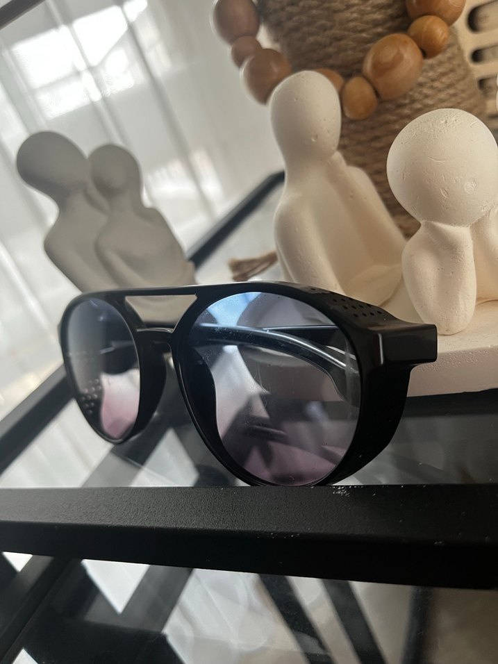 Şeffaf Siyah Gotik Kadın Gözlüğü - Görsel 5