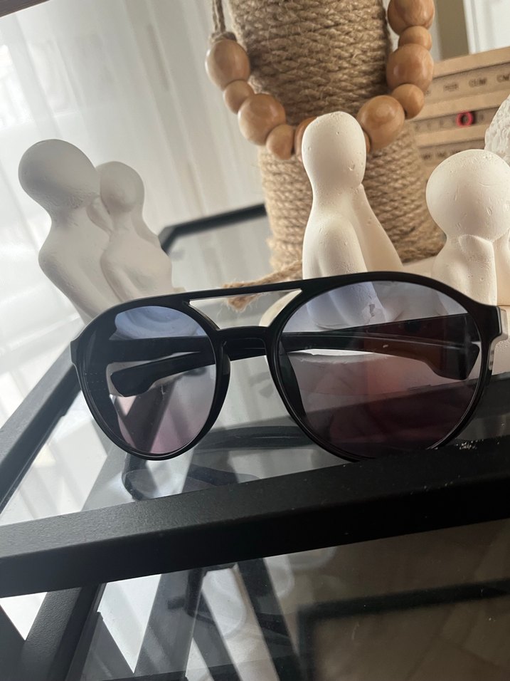 Şeffaf Siyah Gotik Kadın Gözlüğü - Görsel 4