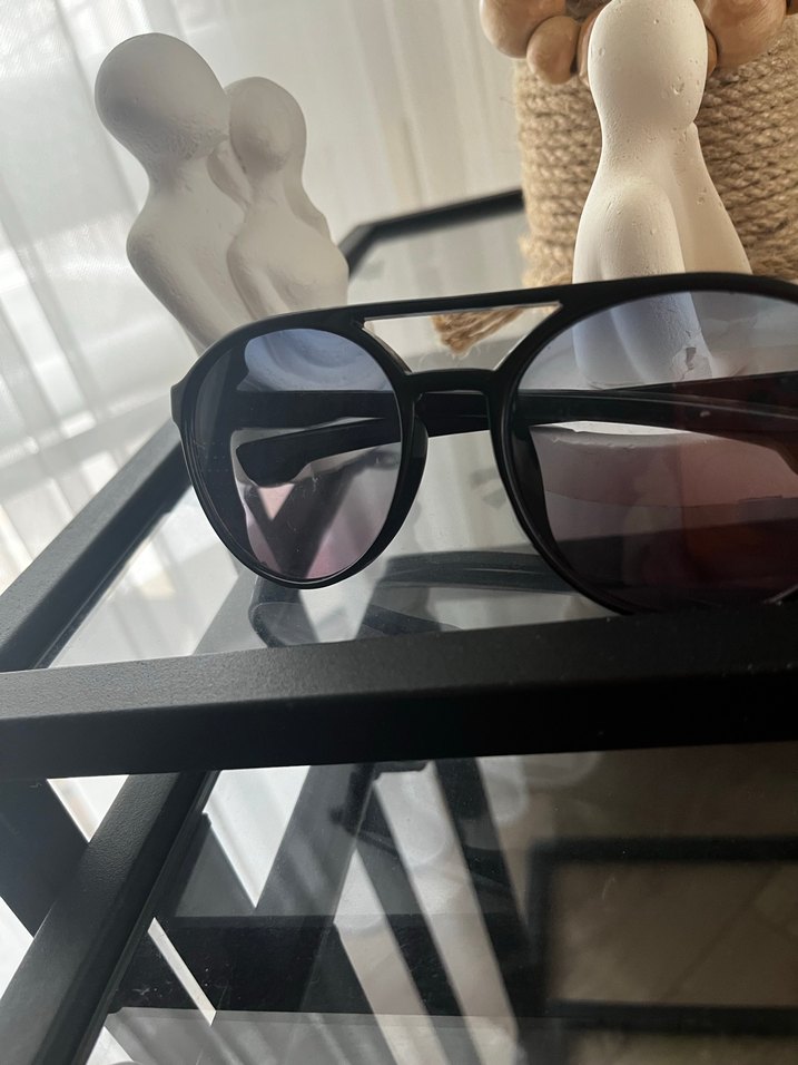 Şeffaf Siyah Gotik Kadın Gözlüğü - Görsel 2