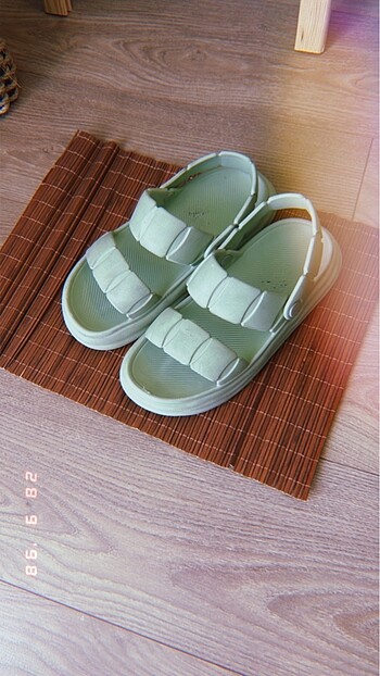 Mid yeşili gezer sandalet - Görsel 4