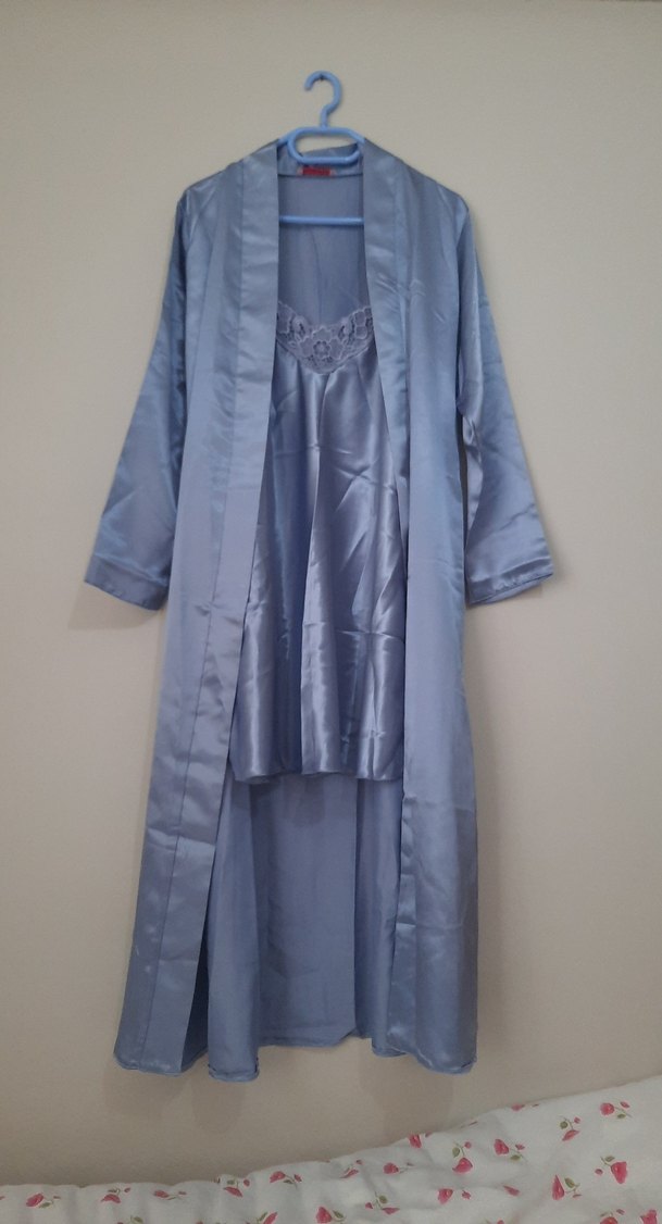 Uzun Mavi Saten Kadın Gecelik ve Sabahlık - Görsel 2