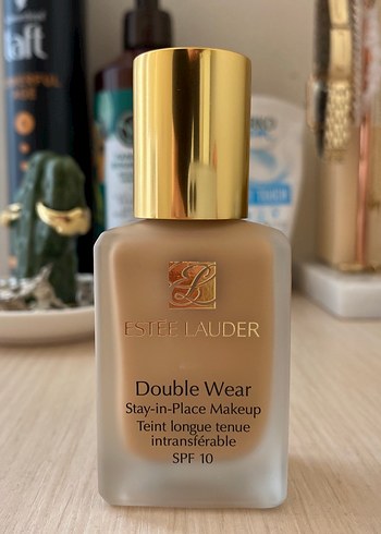 Estée Lauder Double Wear Fondöten SPF10