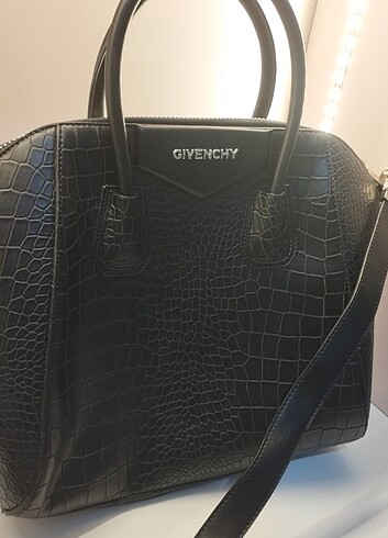  Beden GIVENCHY ÇANTA