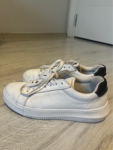 38 Beden Calvin klein beyaz sneaker ayakkabı