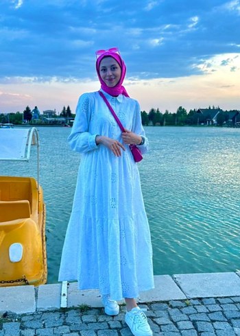 beyaz dantel elbise