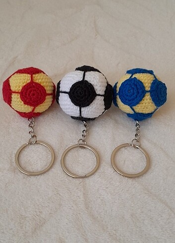 Amigurumi Top anahtarlik 