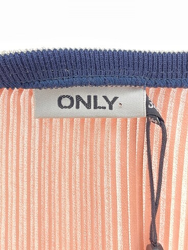 34 Beden çeşitli Renk Only Bluz %70 İndirimli.