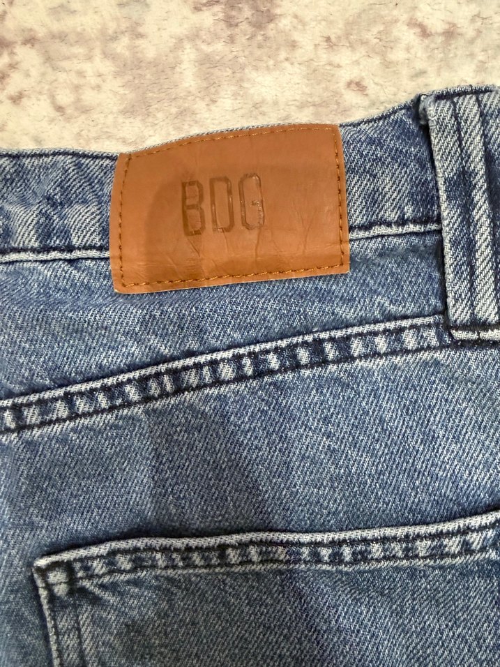 BDG Mavi Bağlama Desenli Salaş Midi Kot Pantolon - Görsel 4