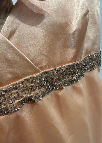 Bej Uzun V Yaka Drapeli Kadın Abiye Elbise - Görsel 3