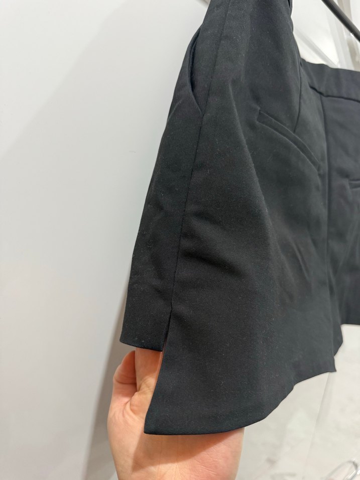 Siyah Kemerli Yüksek Bel Mini Şort - Görsel 5