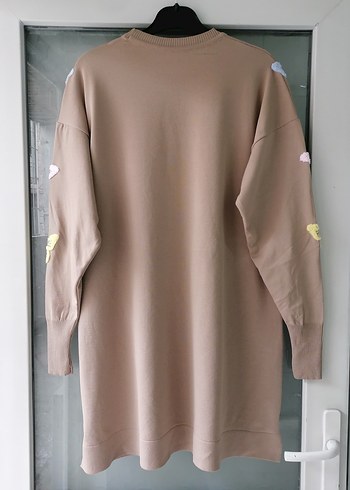 Nakışlı Kelebek Detaylı Bej Triko Tunik - Görsel 3