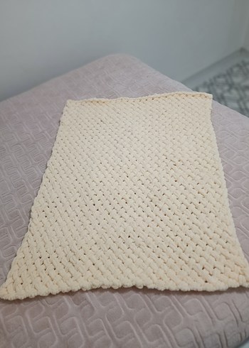 Bebekler için beyaz örme battaniye
sipariş alınır - Görsel 3