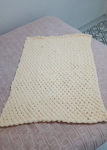 Bebekler için beyaz örme battaniye
sipariş alınır - Görsel 2