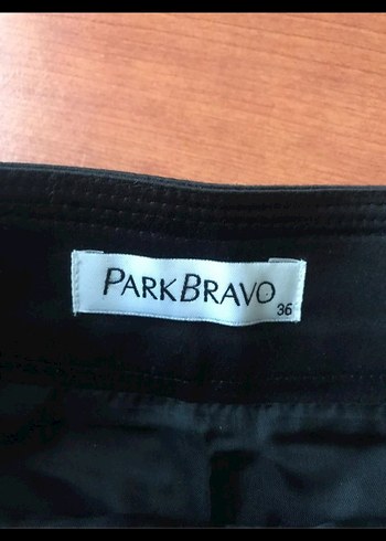 Siyah Midi Kalem Etek Kemerli Ofis Şıklığı - Görsel 3