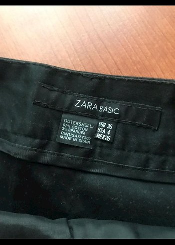 Siyah Pilili Etek - Görsel 2