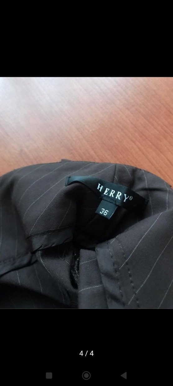 Siyah Pilili Kadın Kumaş Pantolon - Görsel 2