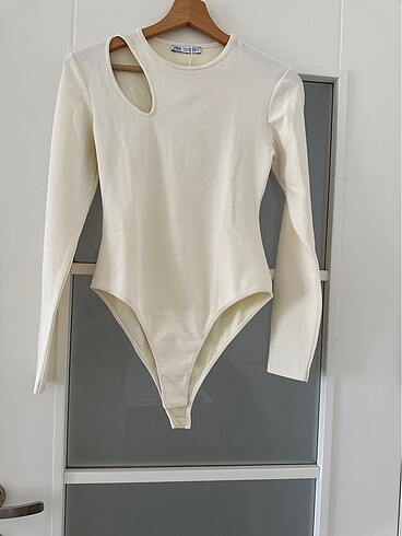 m Beden Cut out detaylı body