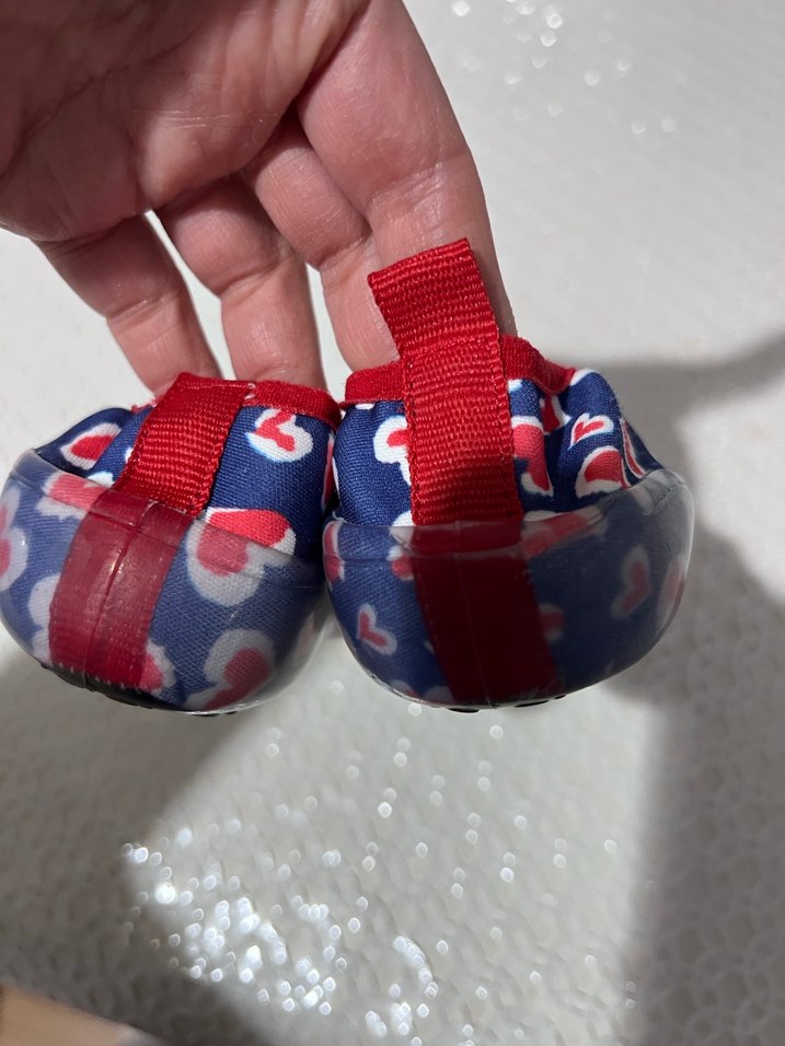 Kız Çocuk Kalp Desenli Kaydırmaz Terlik - Görsel 3