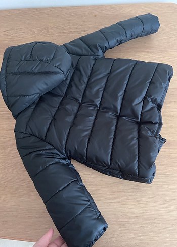 Erkek Çocuk Siyah Kürklü Mont - Görsel 2