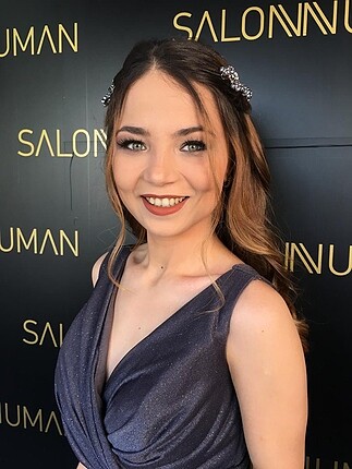 Nişan elbisesi