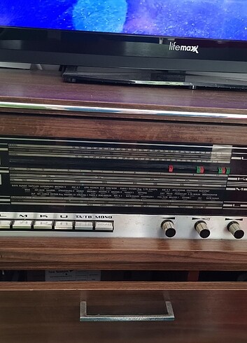 Grundig müzik dolabı