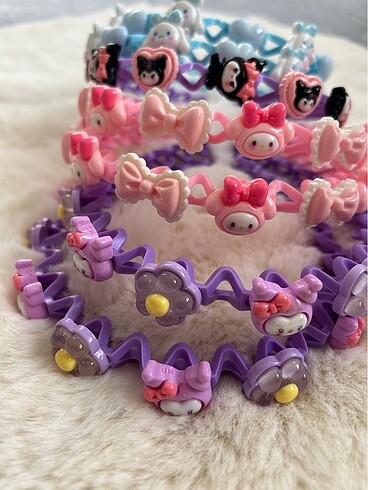 Sanrio taçlar