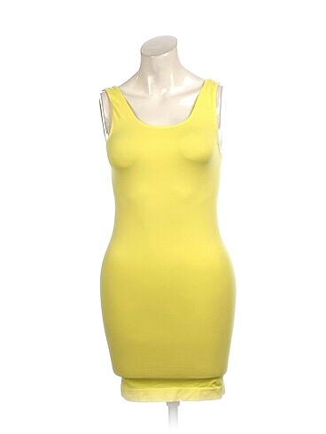 PreLoved Kısa Elbise %70 İndirimli.