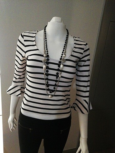 BEBE PLUS SİYAH&BEYAZ CROP BLUZ 