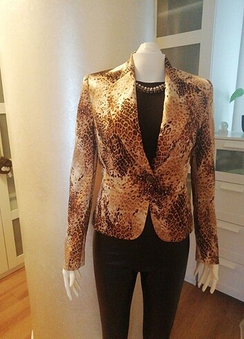 JUS DE POMMES SATEN LEOPARLI CEKET