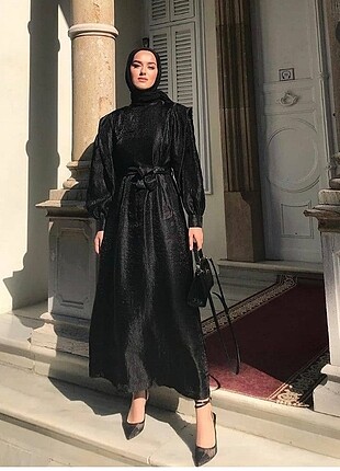Bouqle Siyah Moire Elbise