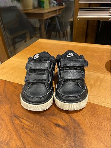 21 Beden siyah Renk Orijinal nike erkek bebek ayakkabısı