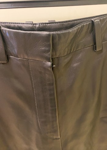 Siyah Deri Mini Şort - Görsel 3