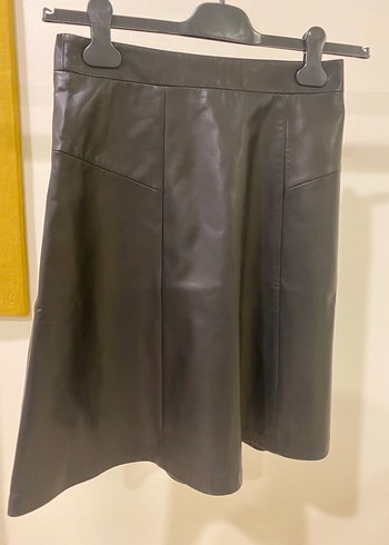 Siyah Deri Mini Şort Kemerli - Görsel 3