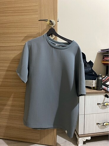 pull bear tshirt