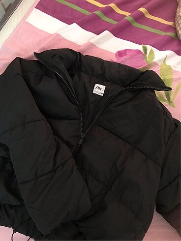 ZARA MONT