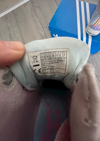 27 Beden pembe Renk SKECHERS IŞIKLI KIZ ÇOCUK BOT