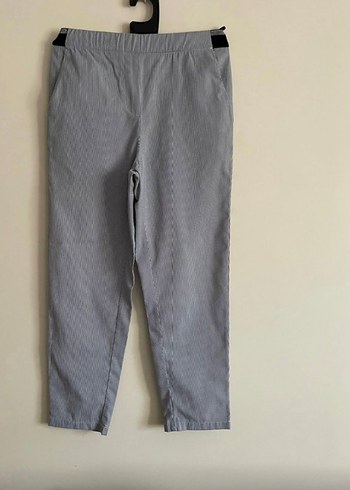 Twist Gri İnce Cizgili Rahat Pantolon