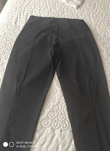 38 Beden siyah Renk BERSHKA MARKA KADIN PANTOLON