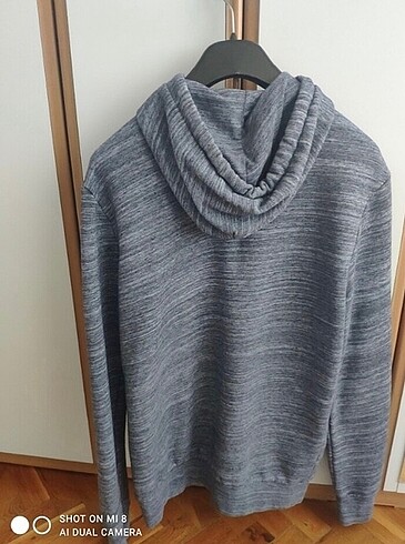s Beden mavi Renk H&M MARKA ERKEK SWETSHİRT