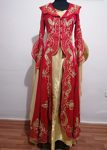Bindallı,Kınalık, Kına elbisesi