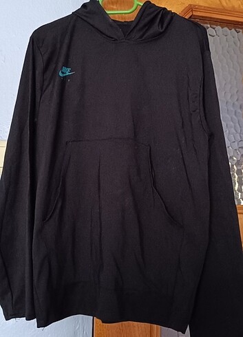 Siyah az kullanılmış kapşonlu sweatshirt 