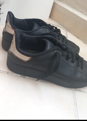 New Balance Ayakkabı