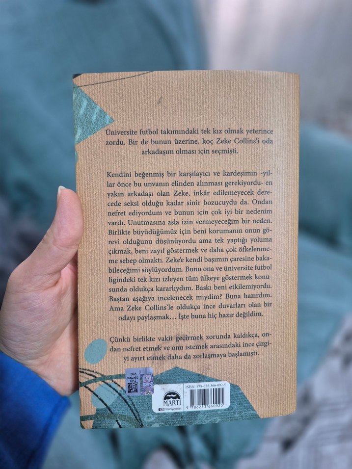 Adil Oyun - Kandi Steiner - Görsel 2