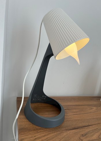 Bej Abajur Siyah Ayaklı - Görsel 2