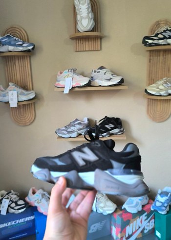 40 Beden New Balance Kadın Siyah Bağcıklı Sneaker