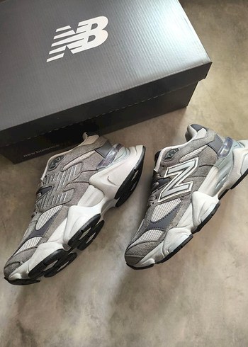 New Balance Gri Kadın Spor Ayakkabı