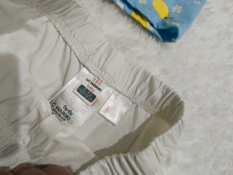 Kız Çocuk Pastel Mavi ve Beyaz Şort Seti - Görsel 3