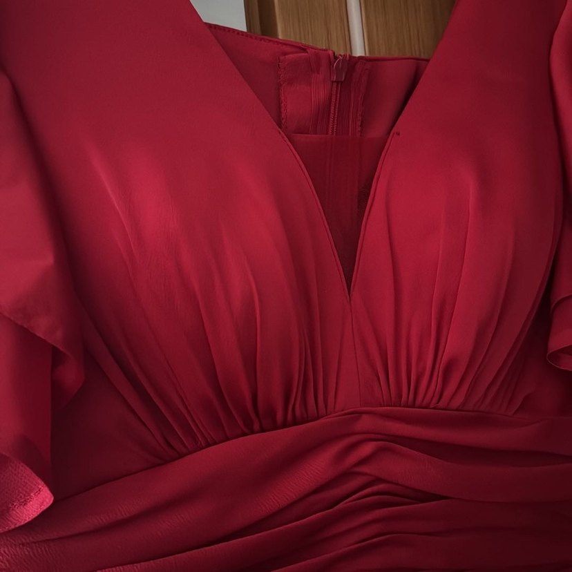 Kırmızı uzun  V Yakalı Fırfırlı Abiye Elbise - Görsel 2